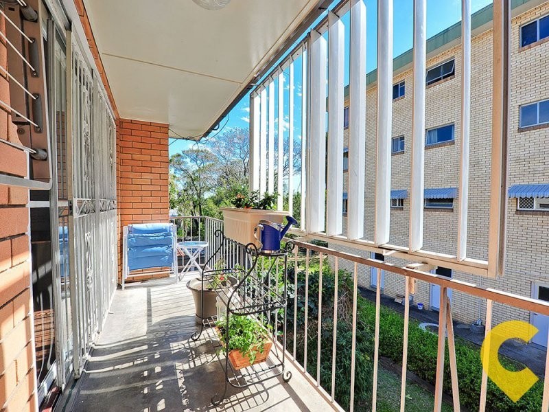 6/16 Kitchener Street, Coorparoo QLD 4151