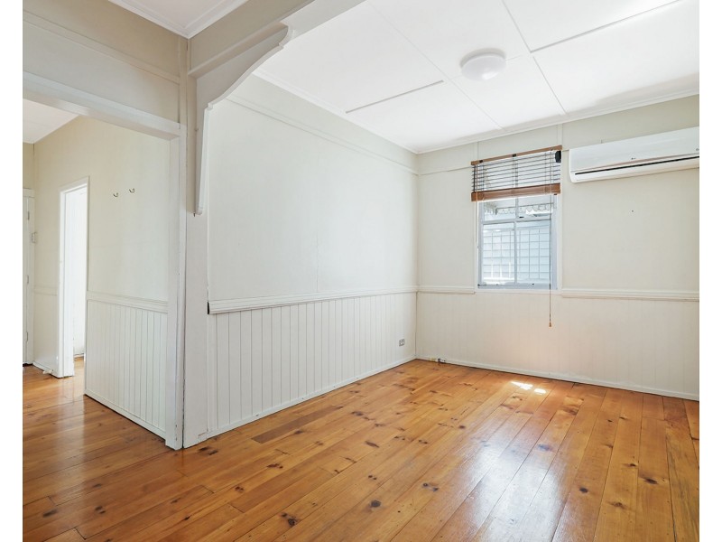 15 Cairns Street, East Brisbane QLD 4169