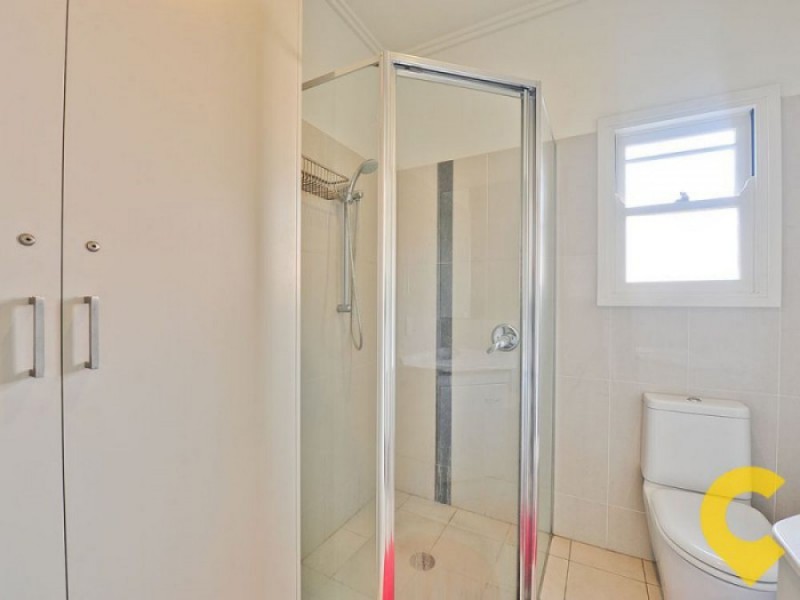 U4/12 Shakespeare Street, Coorparoo QLD 4151