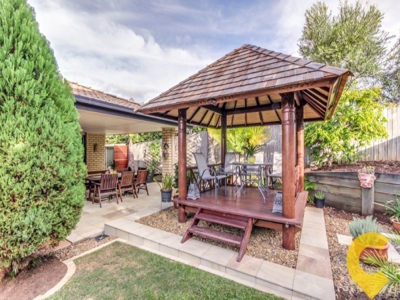 15 Alan Crescent, Eight Mile Plains QLD 4113
