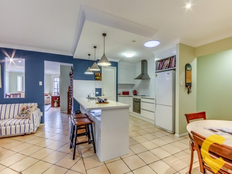 15 Alan Crescent, Eight Mile Plains QLD 4113
