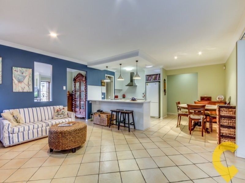 15 Alan Crescent, Eight Mile Plains QLD 4113