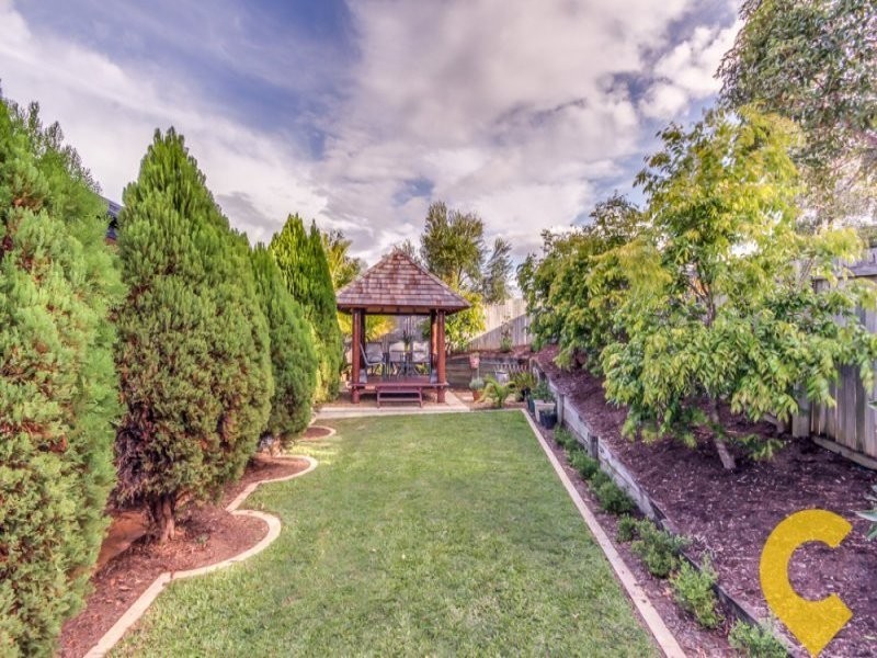 15 Alan Crescent, Eight Mile Plains QLD 4113