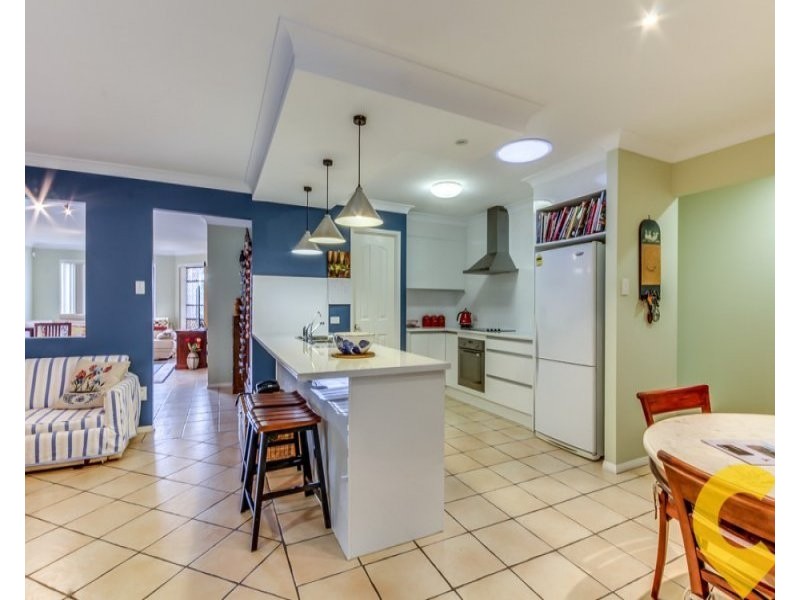 15 Alan Crescent, Eight Mile Plains QLD 4113