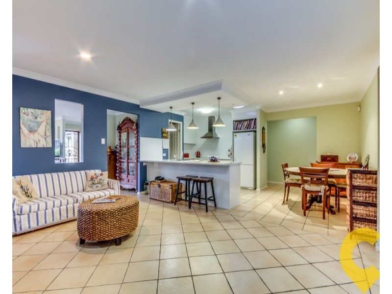 15 Alan Crescent, Eight Mile Plains QLD 4113