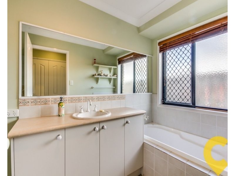 15 Alan Crescent, Eight Mile Plains QLD 4113