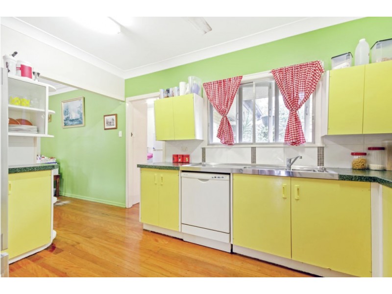 69 Barmore Street, Tarragindi QLD 4121