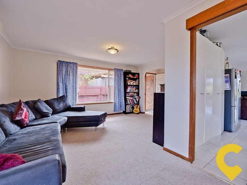 8 Banika Street, Mansfield QLD 4122