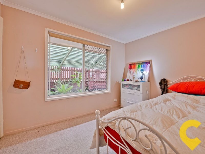 8 Banika Street, Mansfield QLD 4122