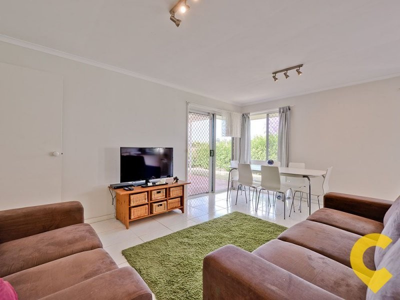 8 Banika Street, Mansfield QLD 4122