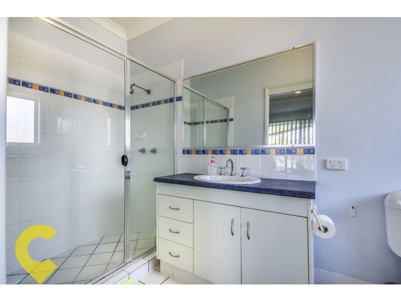 4 Brossard Court, Mansfield QLD 4122