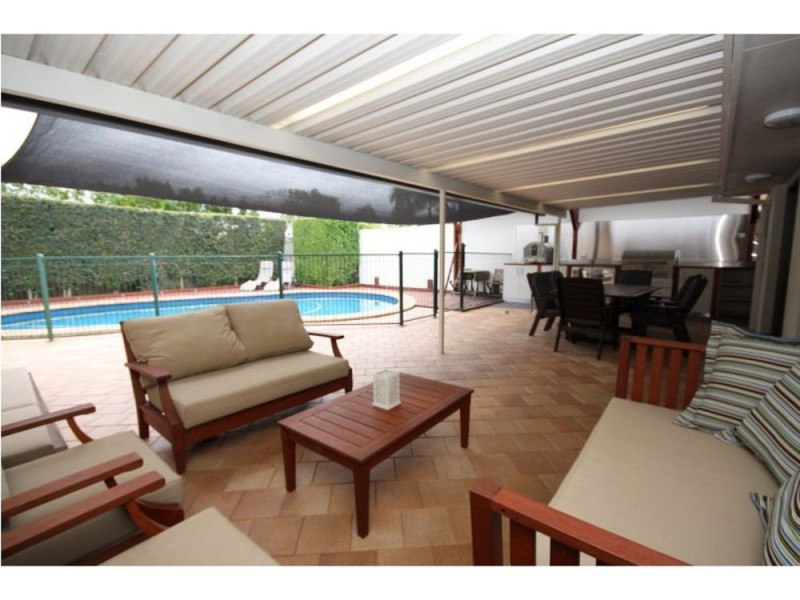 88 Kilmorey Street, Carindale QLD 4152