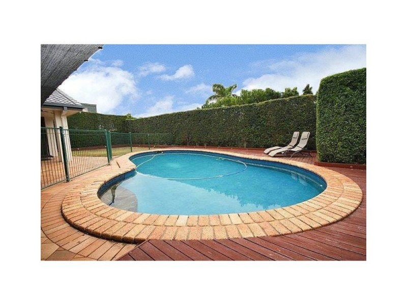 88 Kilmorey Street, Carindale QLD 4152