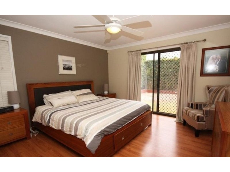 88 Kilmorey Street, Carindale QLD 4152