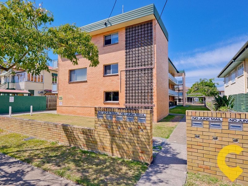 1/25 Ellis Street, Greenslopes QLD 4120