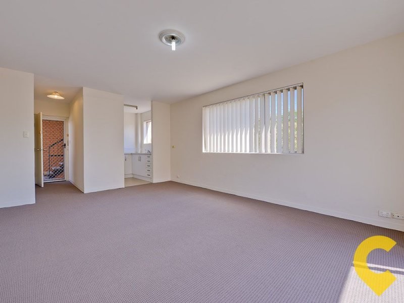 1/25 Ellis Street, Greenslopes QLD 4120