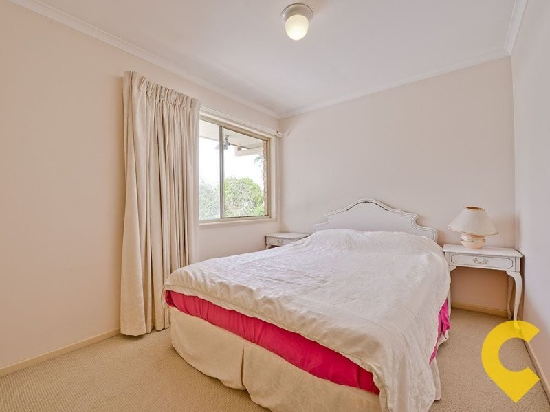 161 Meadowlands Road, Carindale QLD 4152