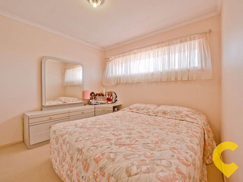 161 Meadowlands Road, Carindale QLD 4152