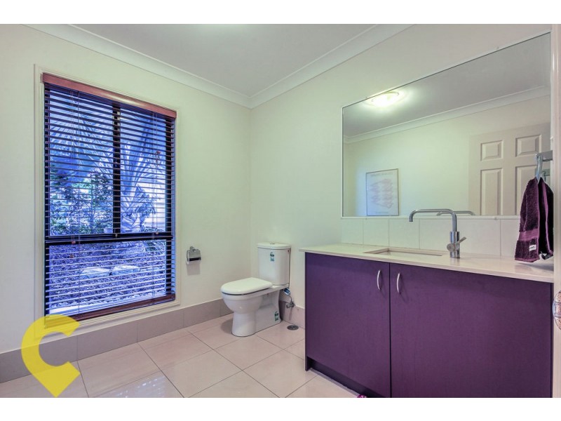 17 Sunset Place, Carindale QLD 4152