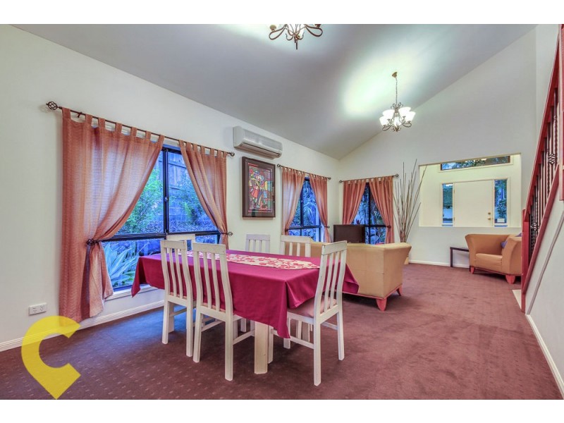 17 Sunset Place, Carindale QLD 4152