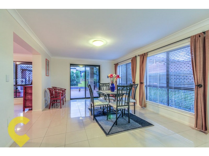 17 Sunset Place, Carindale QLD 4152