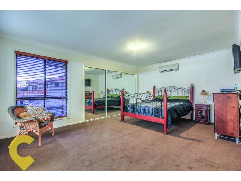 17 Sunset Place, Carindale QLD 4152