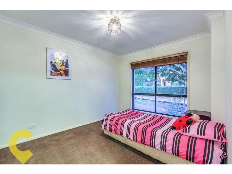 17 Sunset Place, Carindale QLD 4152