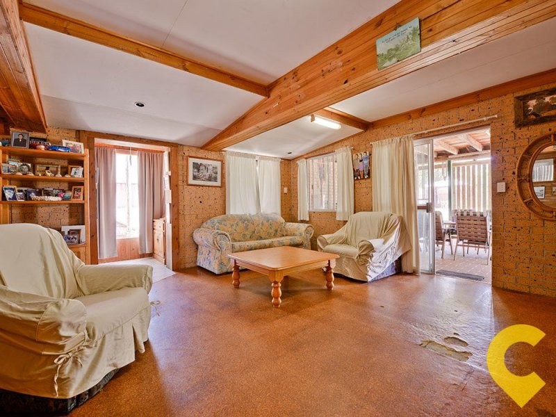 83 Kamarin St, Manly West QLD 4179