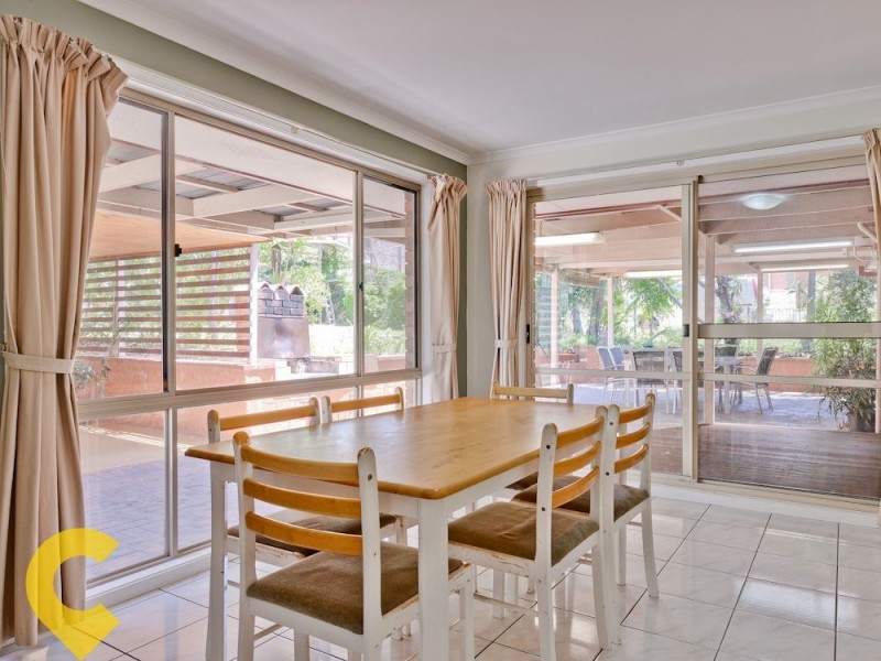 60 Owens Crescent, Regents Park QLD 4118