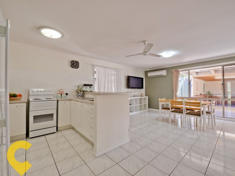 60 Owens Crescent, Regents Park QLD 4118