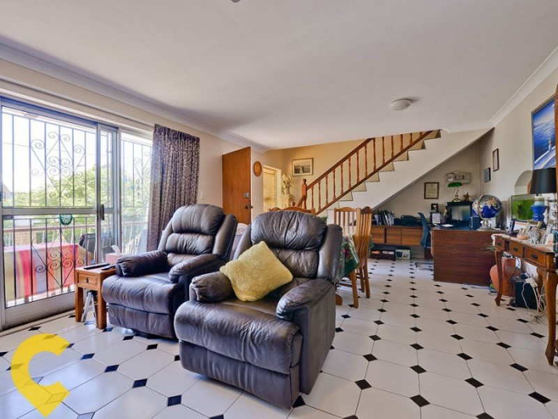 2/8 Louis Street, Annerley QLD 4103