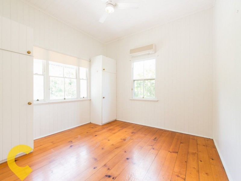 266 Bennetts Road, Norman Park QLD 4170