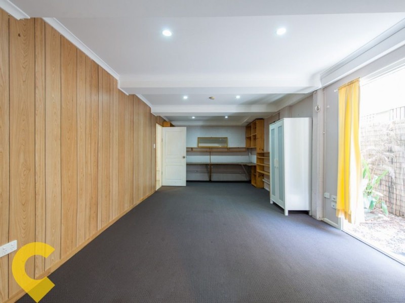 266 Bennetts Road, Norman Park QLD 4170