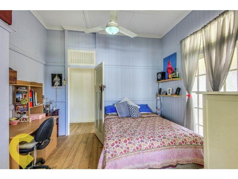 283 Wynnum Road, Norman Park QLD 4170