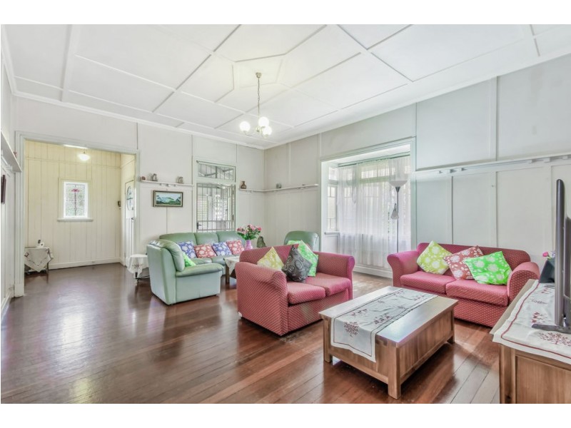 19 Kirkland Avenue, Coorparoo QLD 4151