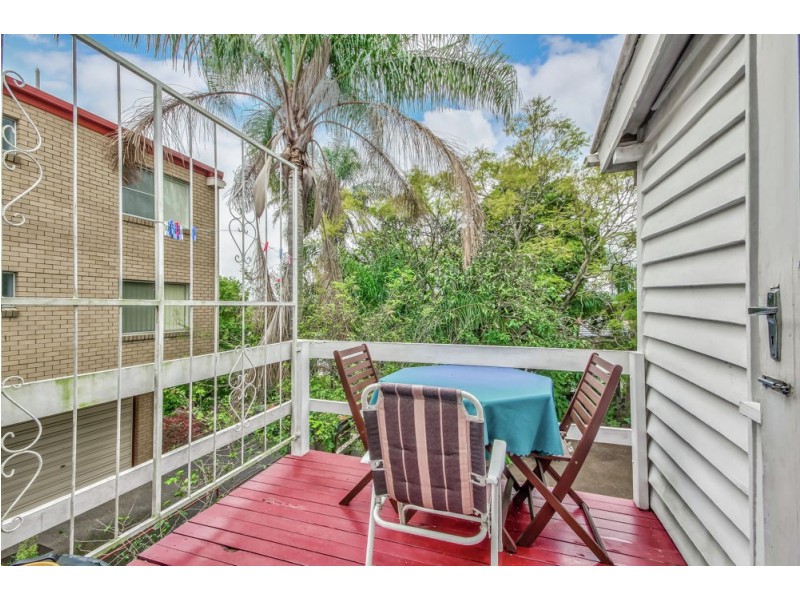 19 Kirkland Avenue, Coorparoo QLD 4151