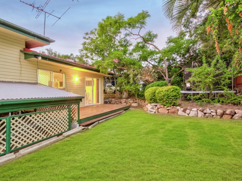 19 Condong Street, Mansfield QLD 4122