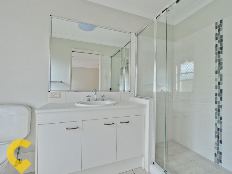 15 Daphne Place, Wakerley QLD 4154