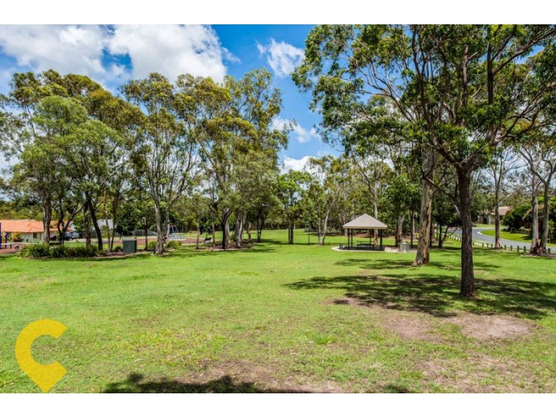 15 Daphne Place, Wakerley QLD 4154