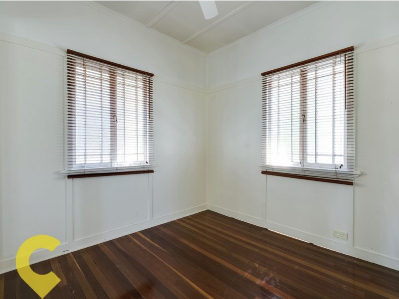 38 Douglas Street, Greenslopes QLD 4120