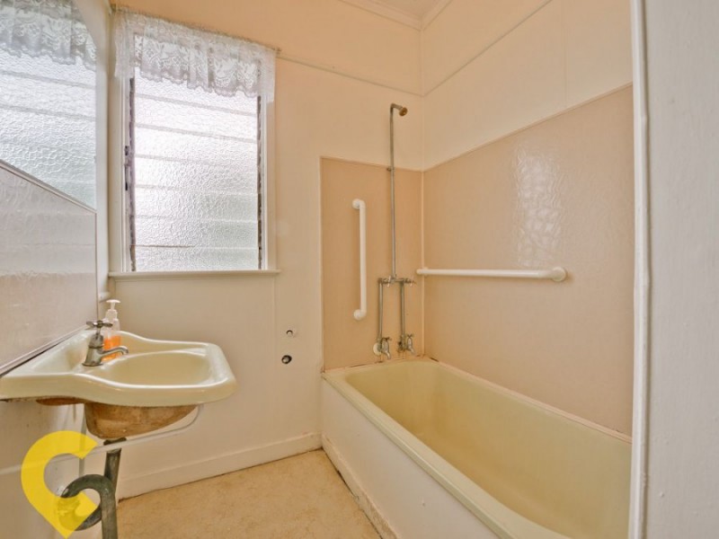 45 Layard Street, Holland Park QLD 4121