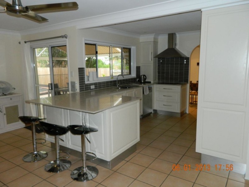 z42 Chateau Street, Calamvale QLD 4116