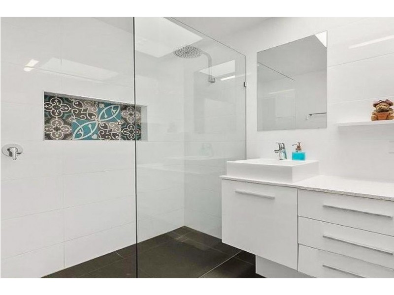 8/14 Douglas St, Greenslopes QLD 4120