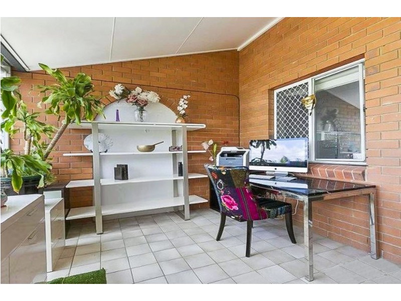 8/14 Douglas St, Greenslopes QLD 4120