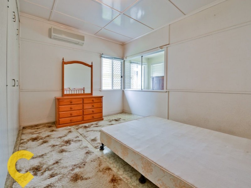 12 Handcroft Street, Wavell Heights QLD 4012