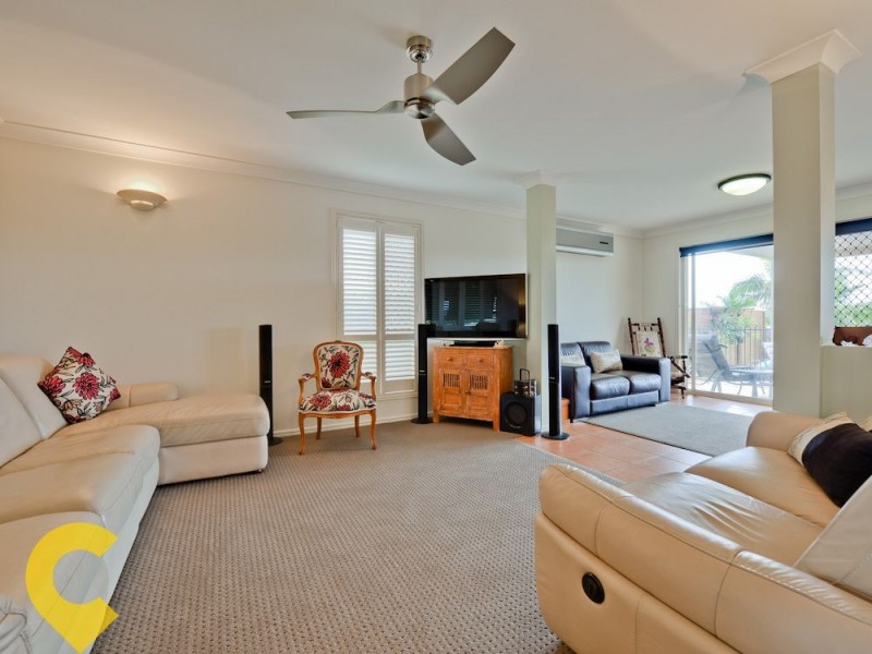 33 Mindona Street, Wishart QLD 4122