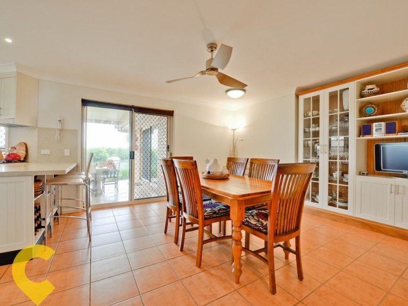 33 Mindona Street, Wishart QLD 4122