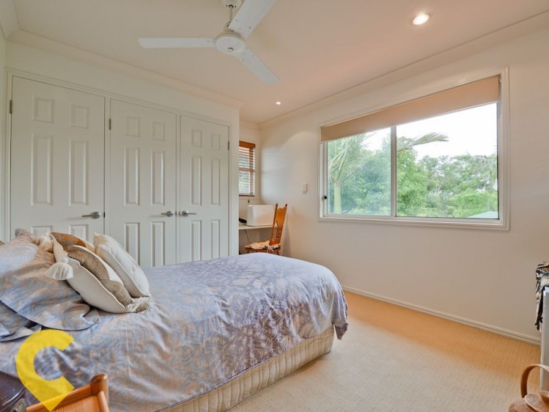 33 Mindona Street, Wishart QLD 4122