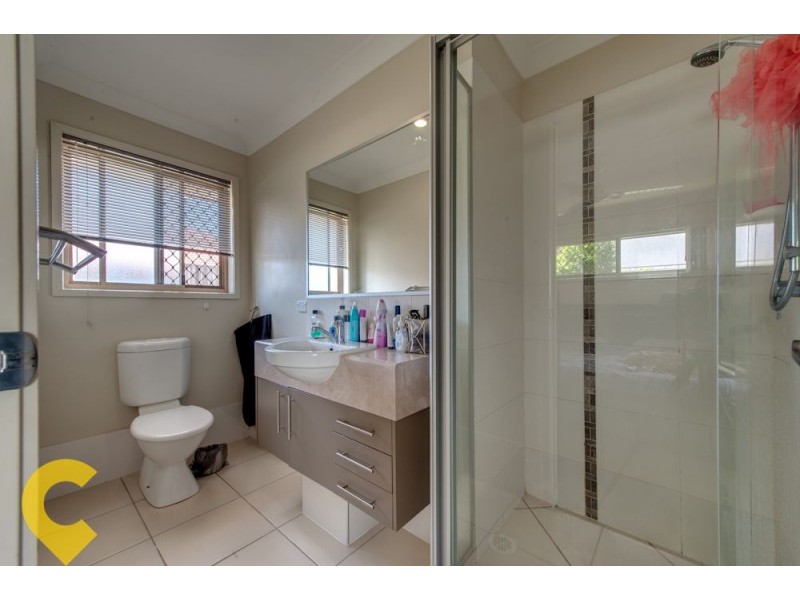 9 Shallow Bay Drive, Springfield Lakes QLD 4300