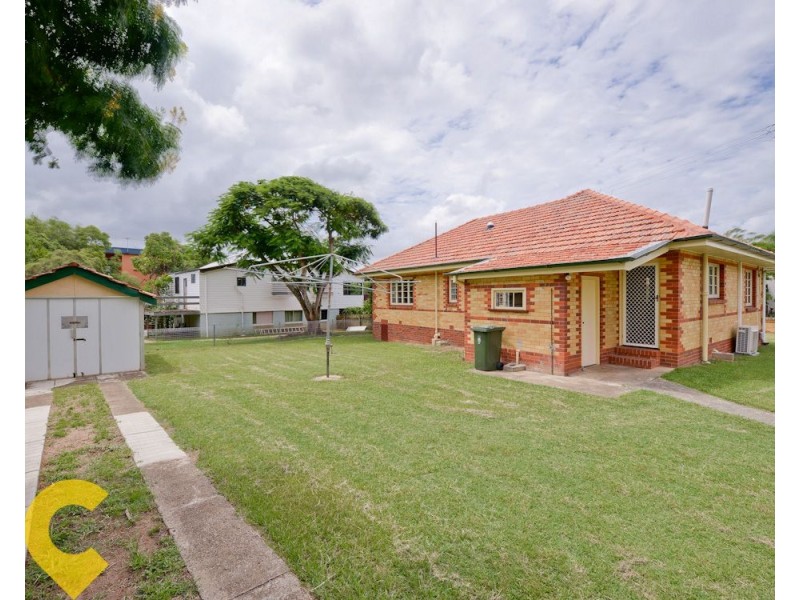 55 Rolle Street, Holland Park West QLD 4121